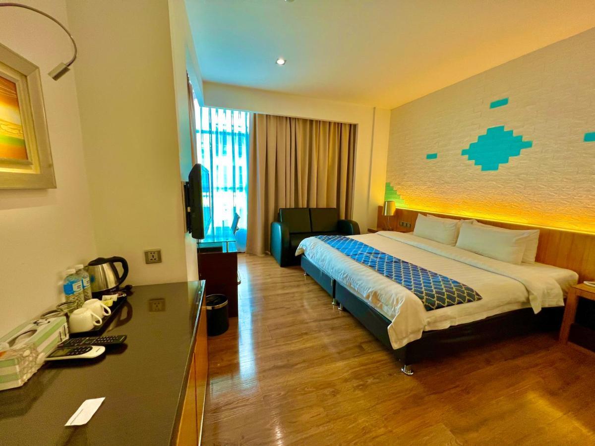 New World Express Motel Bintulu Zewnętrze zdjęcie